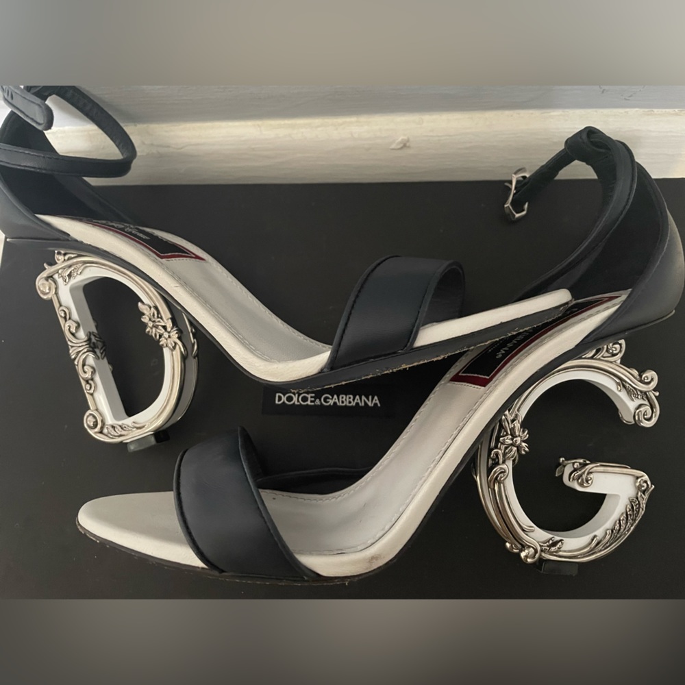 NAVY BLUE DOLCE HEELS